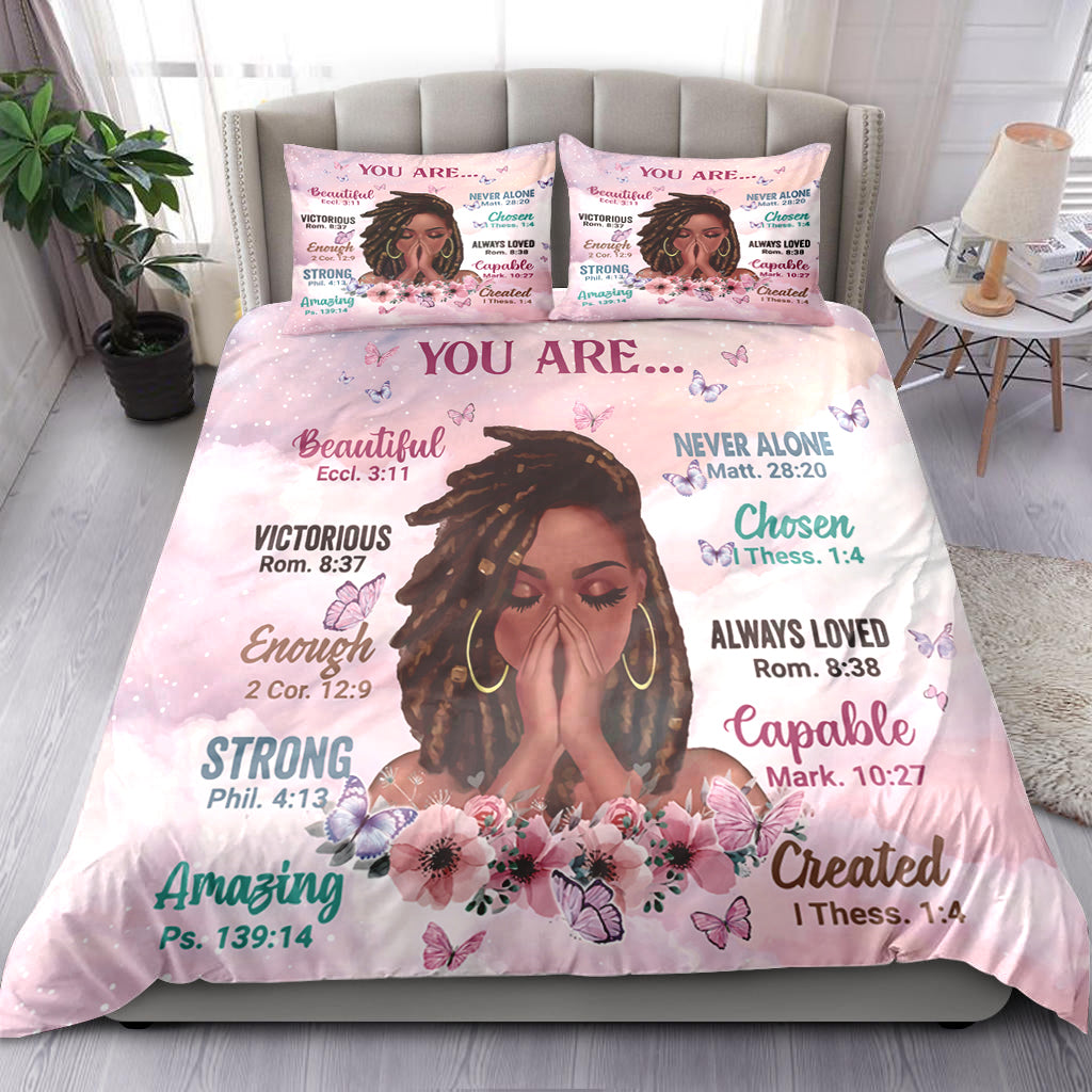 Comforter Set with Powerful Quotes from Girls